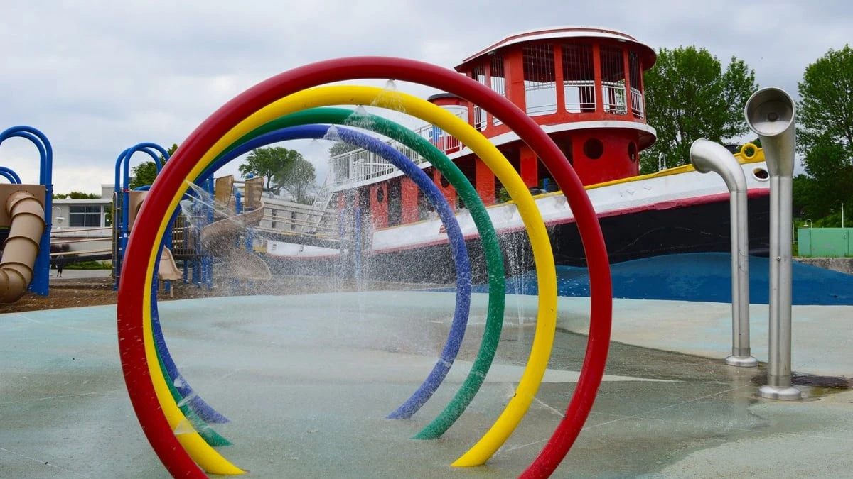 Hamilton's outdoor pools, wading pools and spray pads opening for the season