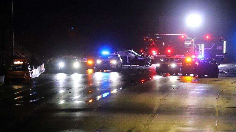 5 injured, Hwy 1 closed westbound in Burnaby after 5-car crash: RCMP