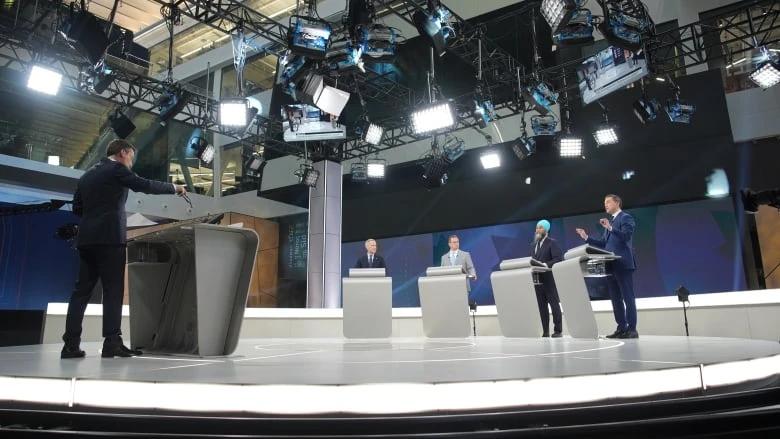 7 notable moments from the French leaders' debate