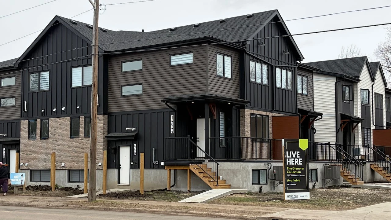 Renter's market in Edmonton as building boom meets drop in demand, experts say
