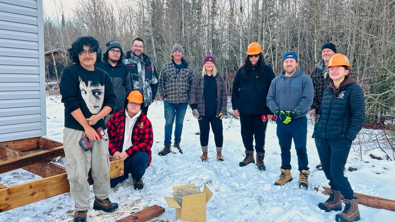 High school students are building tiny homes for First Nations in northwestern Ontario