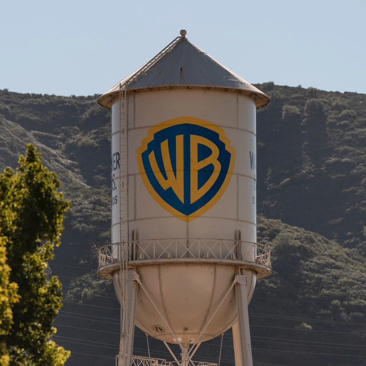 Warner Bros. shareholders approve $81-billion US takeover by Paramount