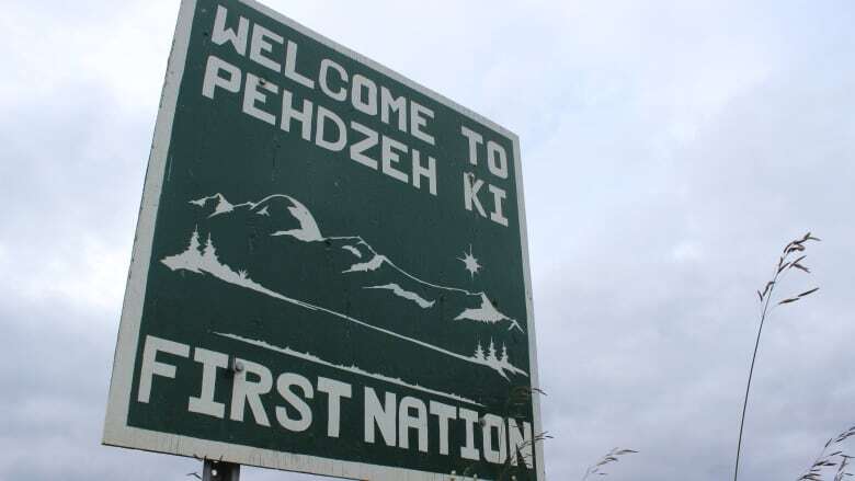 Pehdzéh Kı̨ seeks confidentiality for traditional knowledge on proposed Mackenzie Valley Highway