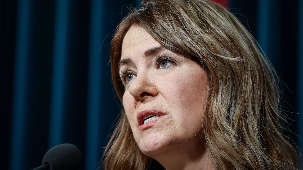 Canada can achieve 'win-win' with U.S. if we don't 'panic and freak out' over trade threats: Smith