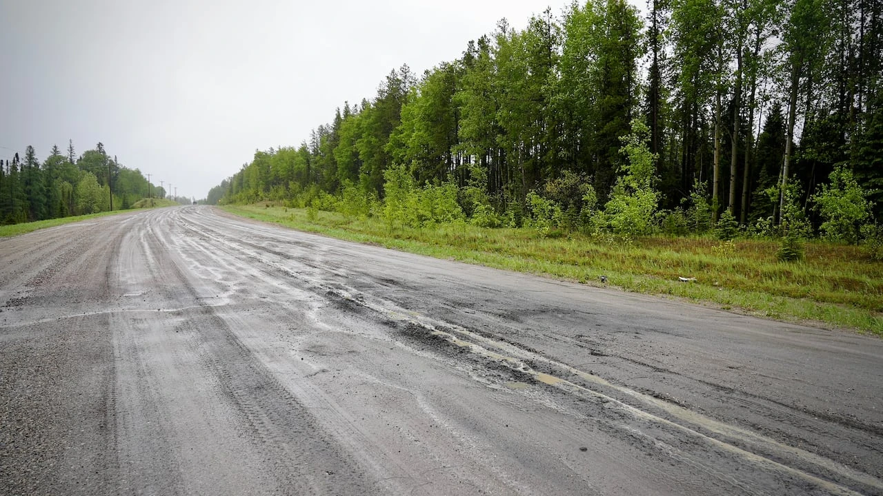 Chief says fatal crash highlights 20-year fight to pave road to First Nation in central Alberta