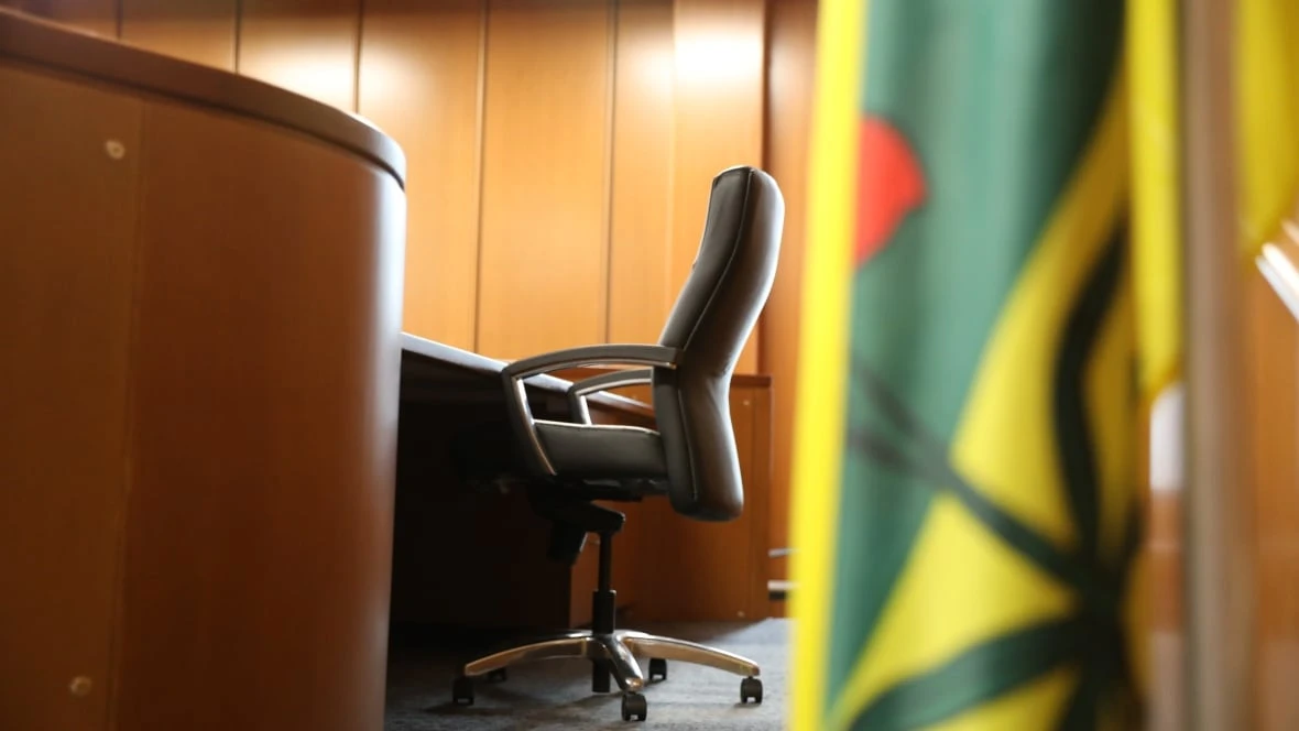 Sask. judge stays immigration fraud convictions after 'systemic collapse' during border agency investigation