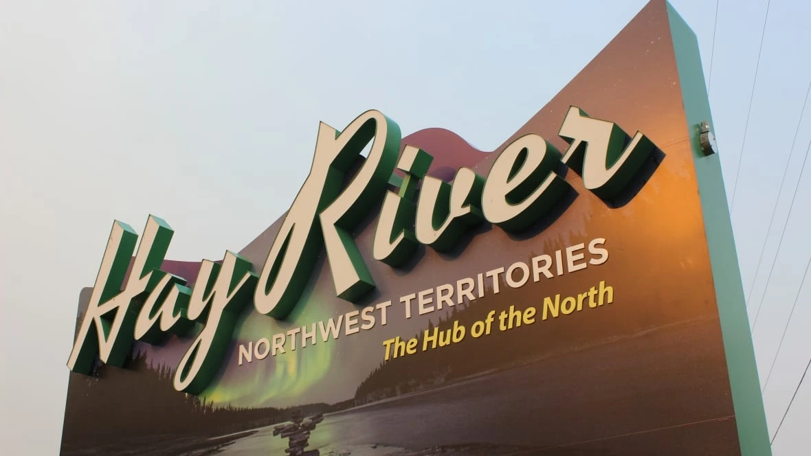 Tourism businesses in Hay River, N.W.T., question gov't priorities with new building project