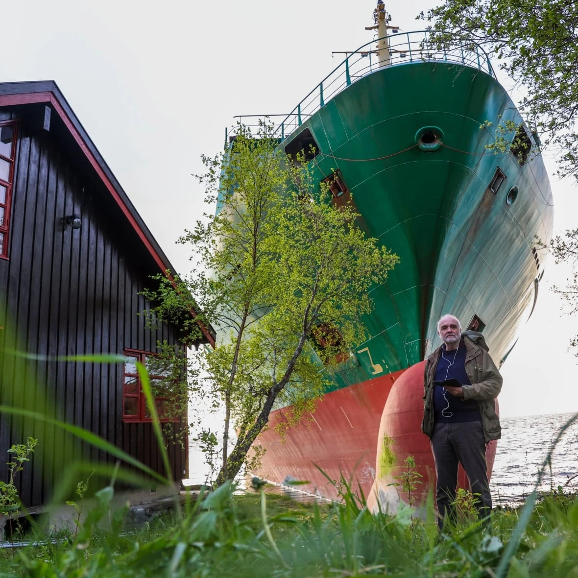 A cargo ship ran aground and nearly crashed into a Norway doorway