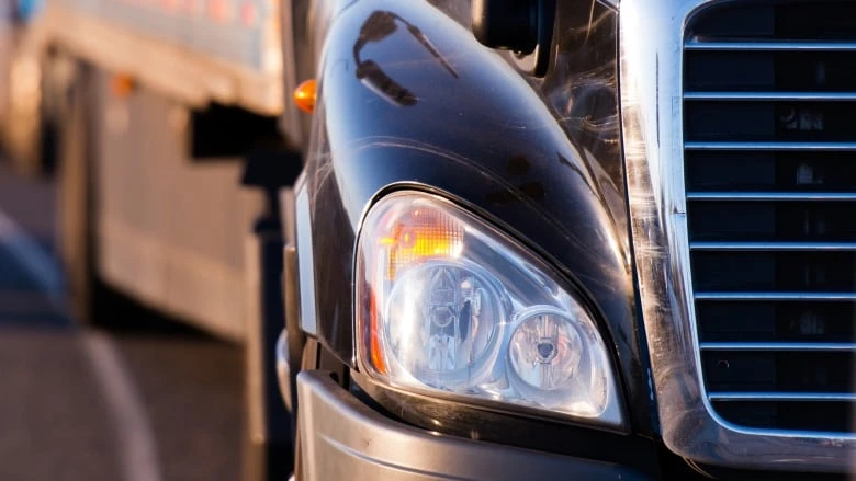 Semi driver who ran red sentenced to 20 months in Saskatoon crash that killed 2