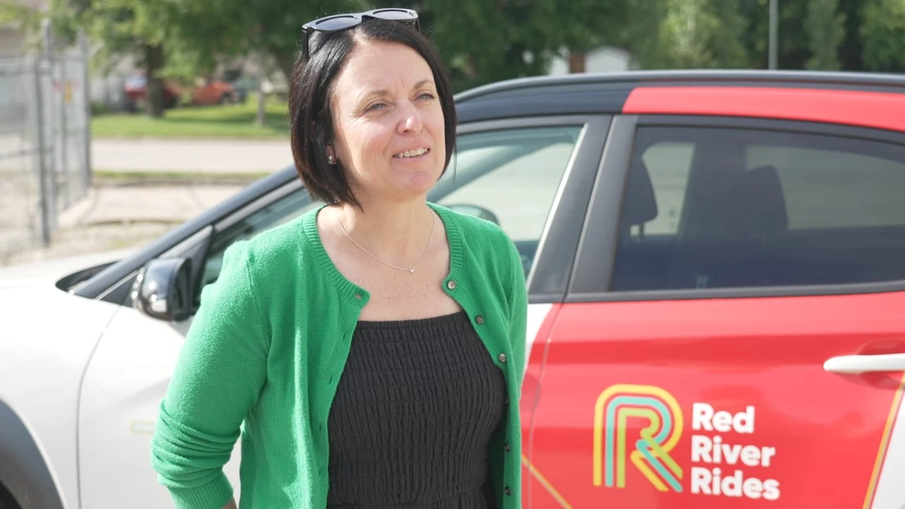 Electric car share program aims to break transportation barriers in rural Manitoba