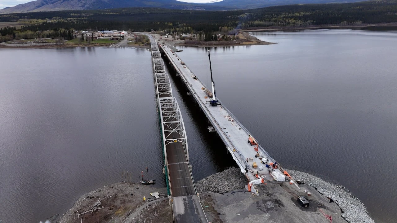 Yukon government axes engineer on Nisutlin Bay Bridge replacement project