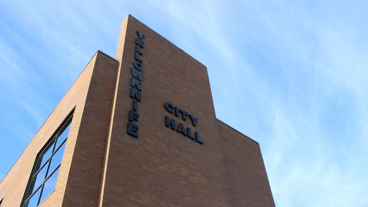 Yellowknife city council mulls whether to scrap social media comments over concerns about hate and 'garbage'