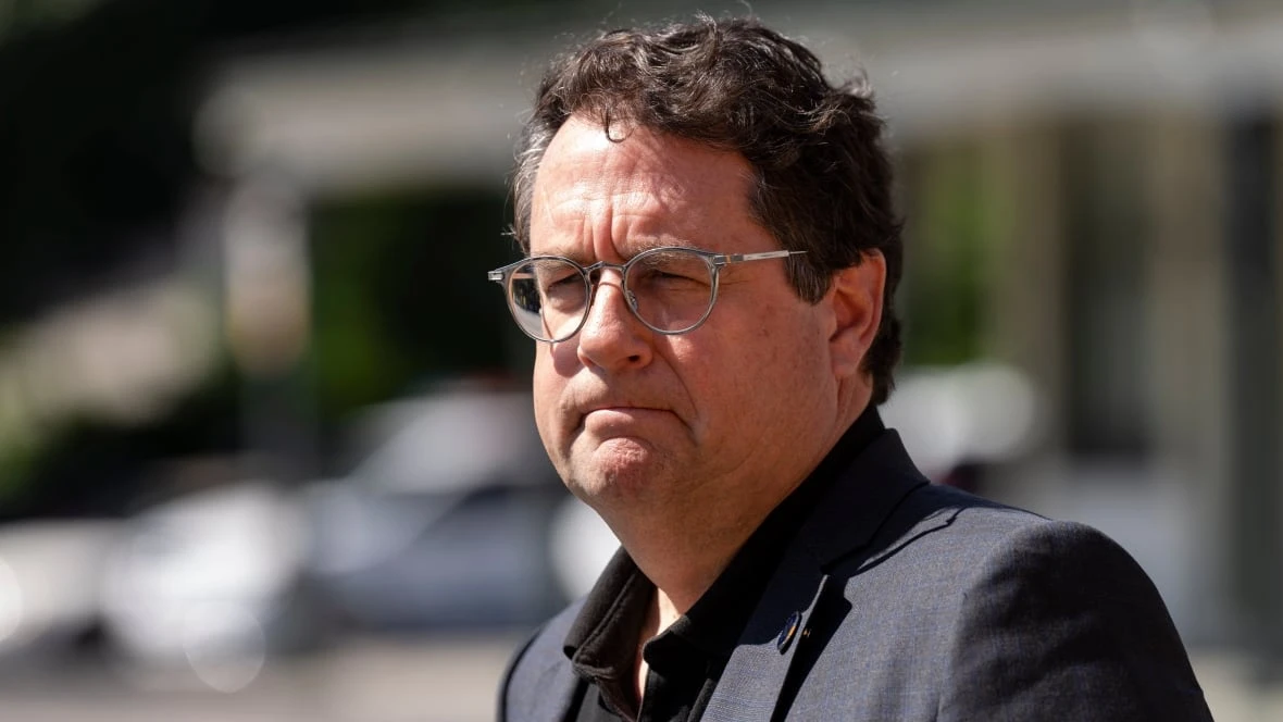 Quebec adds $540M to education budget after criticism over spending restrictions