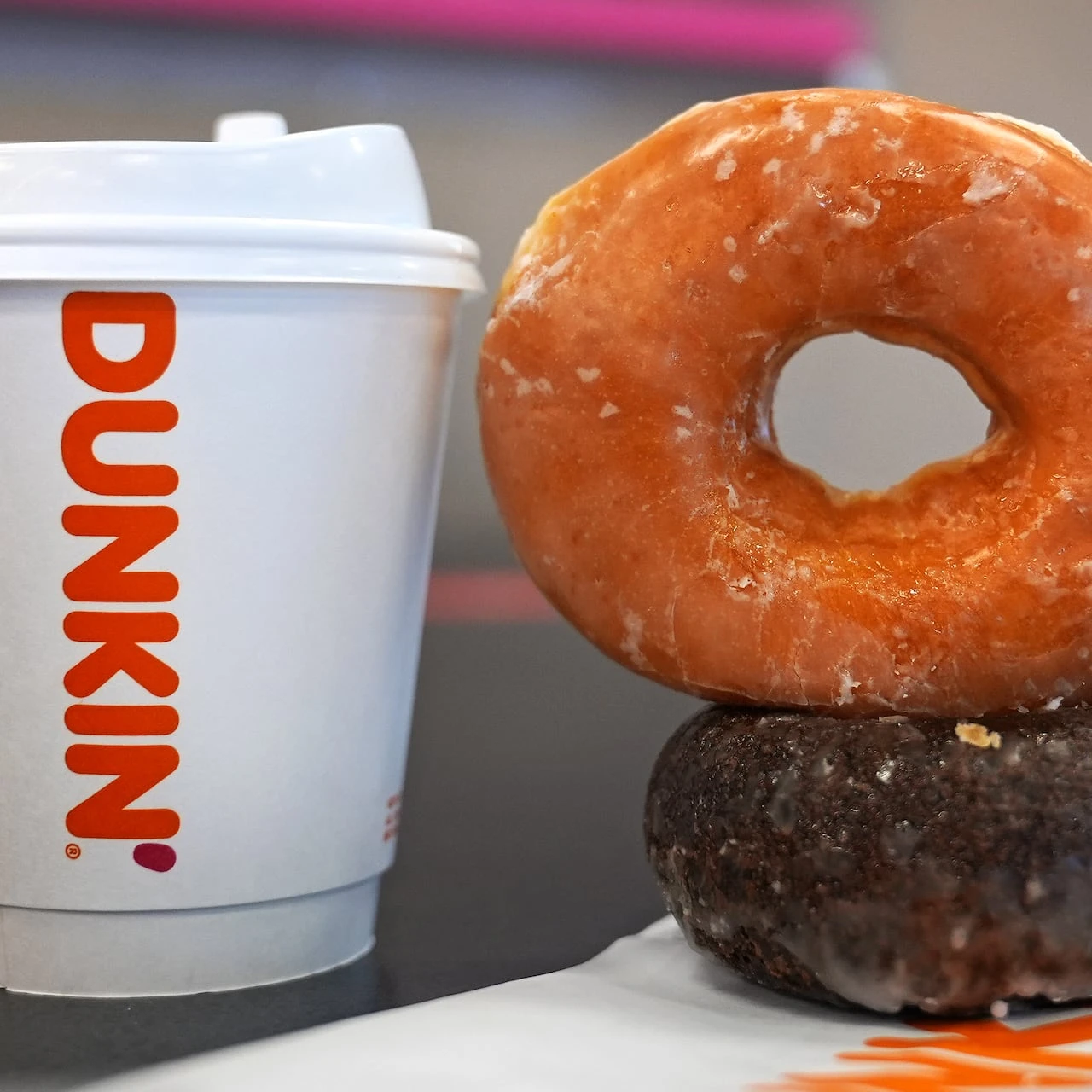 Dunkin' coming back to Canada, following deal with Foodtastic