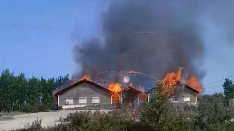 'Everybody is upset': Northern Manitoba First Nation's band office burns for 2nd time since 2016