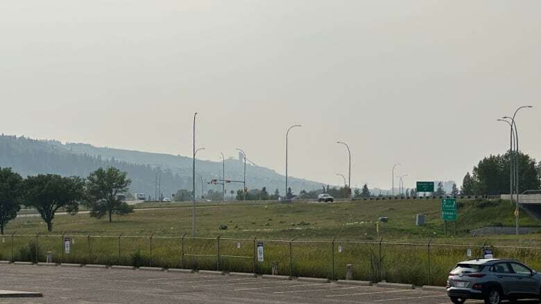 Wildfire smoke triggers special air quality statement for Calgary