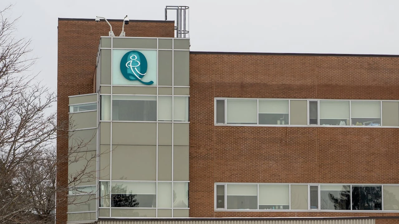 Queensway Carleton Hospital cutting staff after spending review