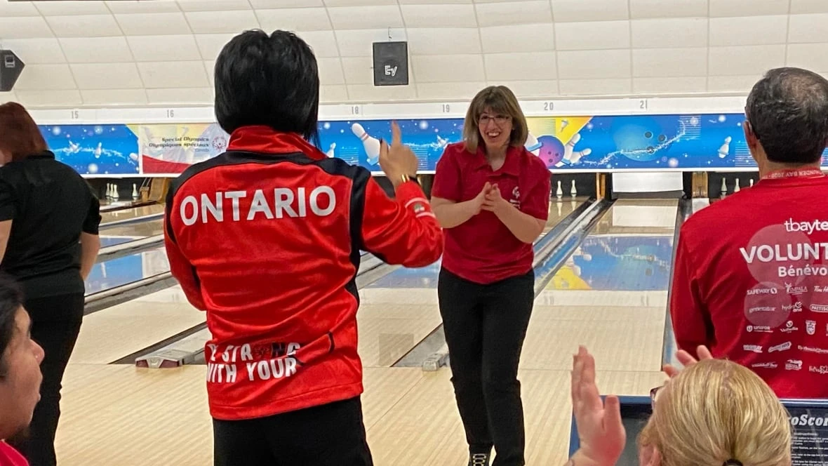 Another Thunder Bay bowling alley closes
