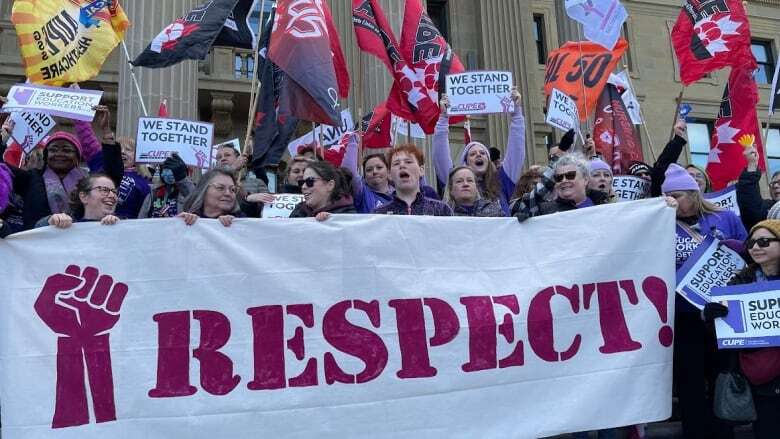 CUPE reaches tentative deal with Foothills schools, the last of striking divisions to reach settlements