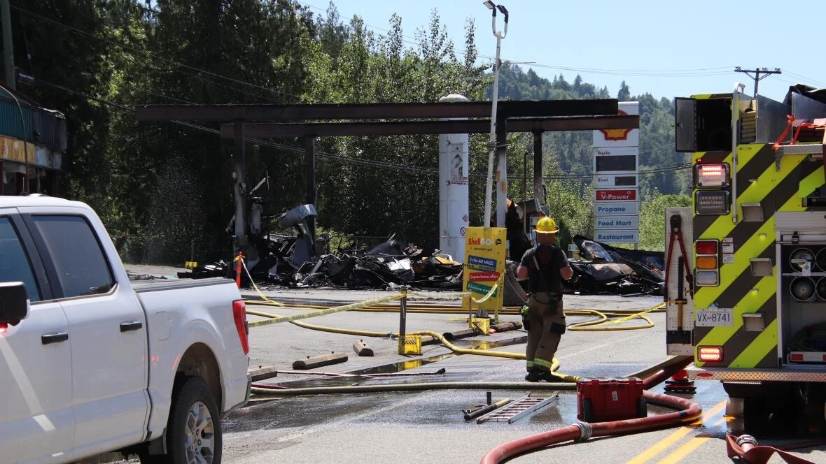 Motorhome fire spreads to gas station near Chilliwack, B.C., sends 3 to hospital