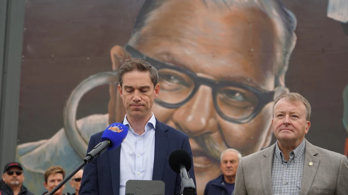 In central Newfoundland, Liberals and PCs make dueling uncosted health-care promises