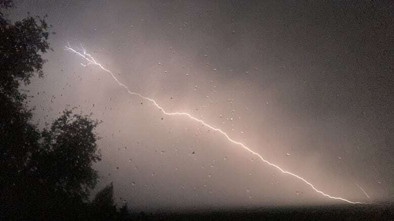 Severe thunderstorm near Plattsville prompts tornado warning in Waterloo Region