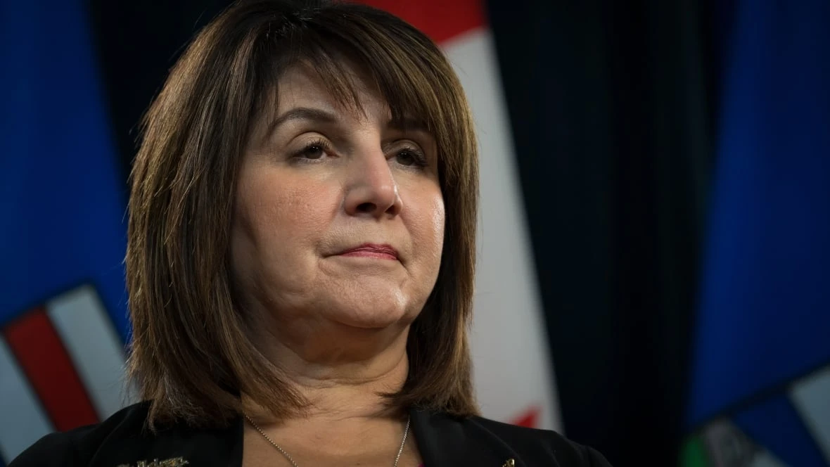Breakup of Alberta health ministry will create confusion, doctors and nurses say