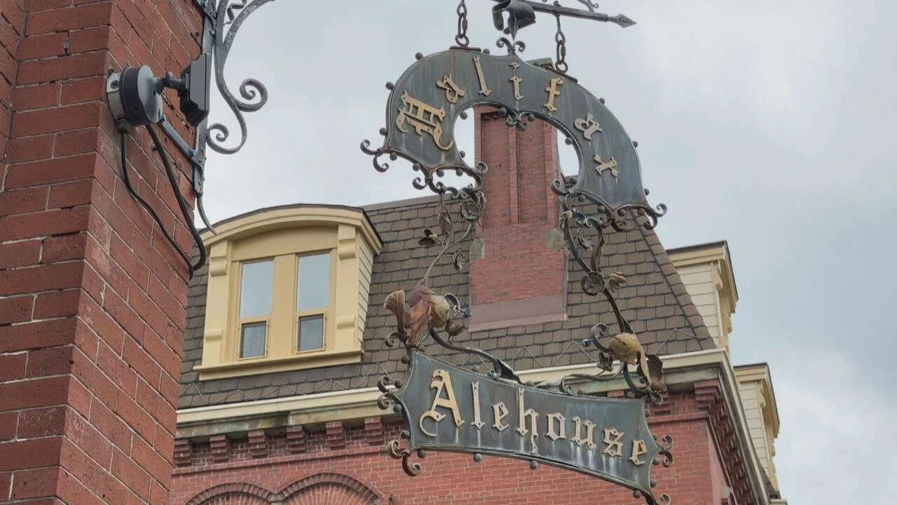 Halifax Alehouse bouncers told not be 'hands-on'
