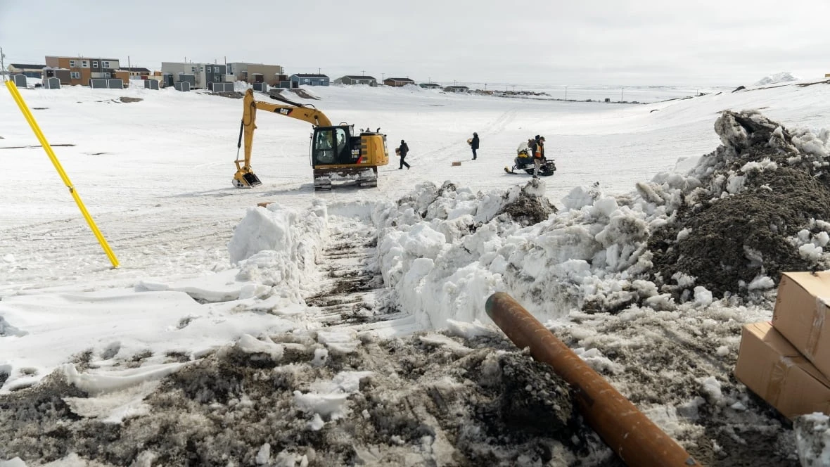 Leaders across Nunavik want utilidors for water. Experts say it's not easy.