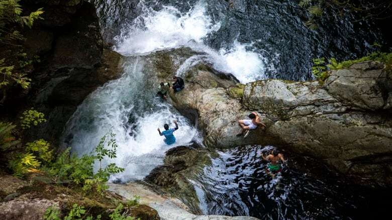 Survivor, first responders warn against cliff jumping at Lynn Canyon