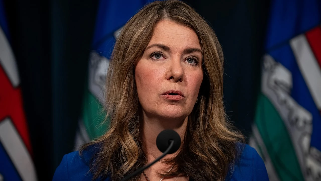 Alberta's referendum website prompts complaints