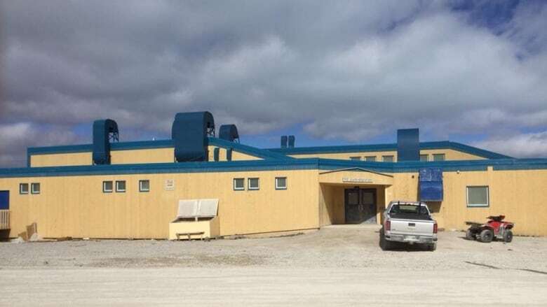 Teacher charged with assaulting Nunavut student stands trial