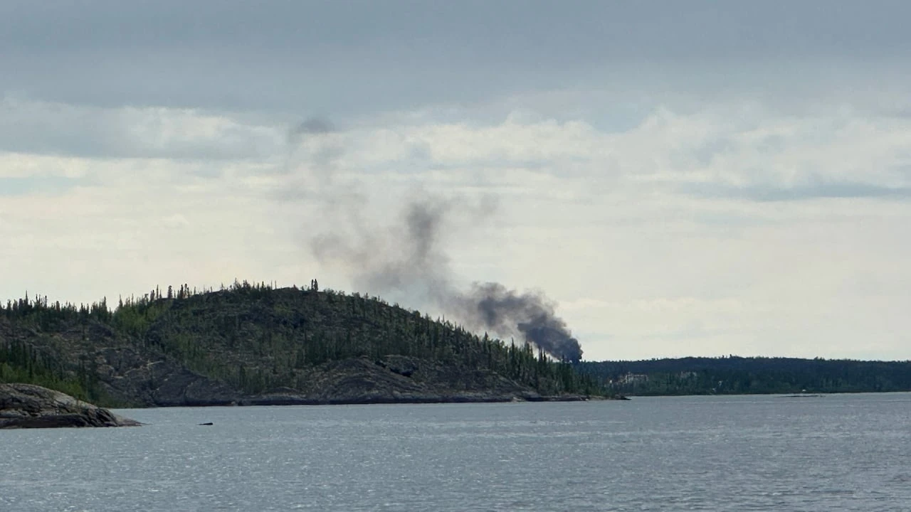 Hot, dry and stormy weather results in 8 new N.W.T. fires over weekend