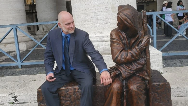 Sculpture created by St. Jacobs artist installed at St. Peter's Basilica
