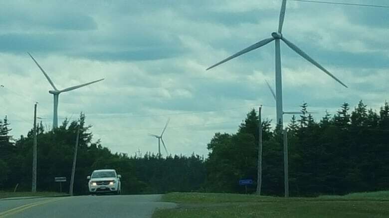 P.E.I. government to repair Hermanville turbine that lost blade in storm