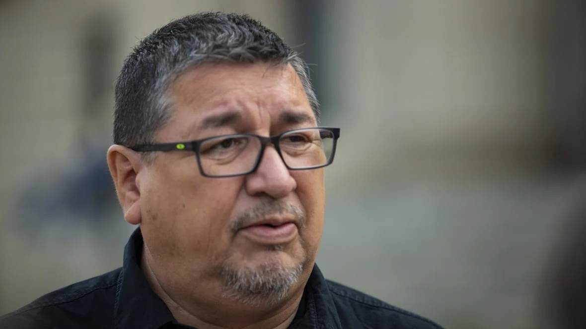 Chief calls on province to use emergency measures to free up Manitoba hotels