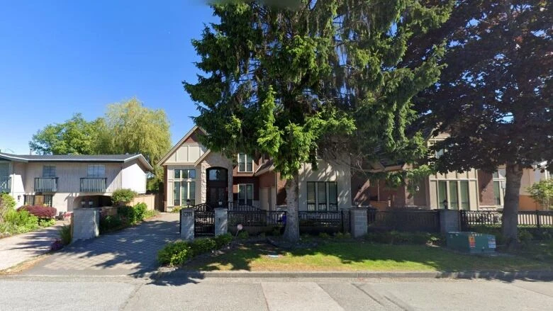 B.C. court rules home sale made through 'Chinese contract' is legally binding