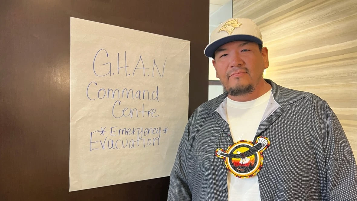 'We need to get our people in hotels,' says Garden Hill vice-chief as 1,000 evacuees to arrive Saturday