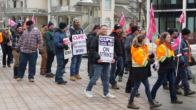 In 3rd week of strike, union says Region of Waterloo 'continues to move the goalposts' on negotiations