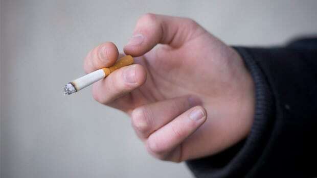 3 tobacco giants set to pay out $32.5B to provinces, smokers in proposed deal