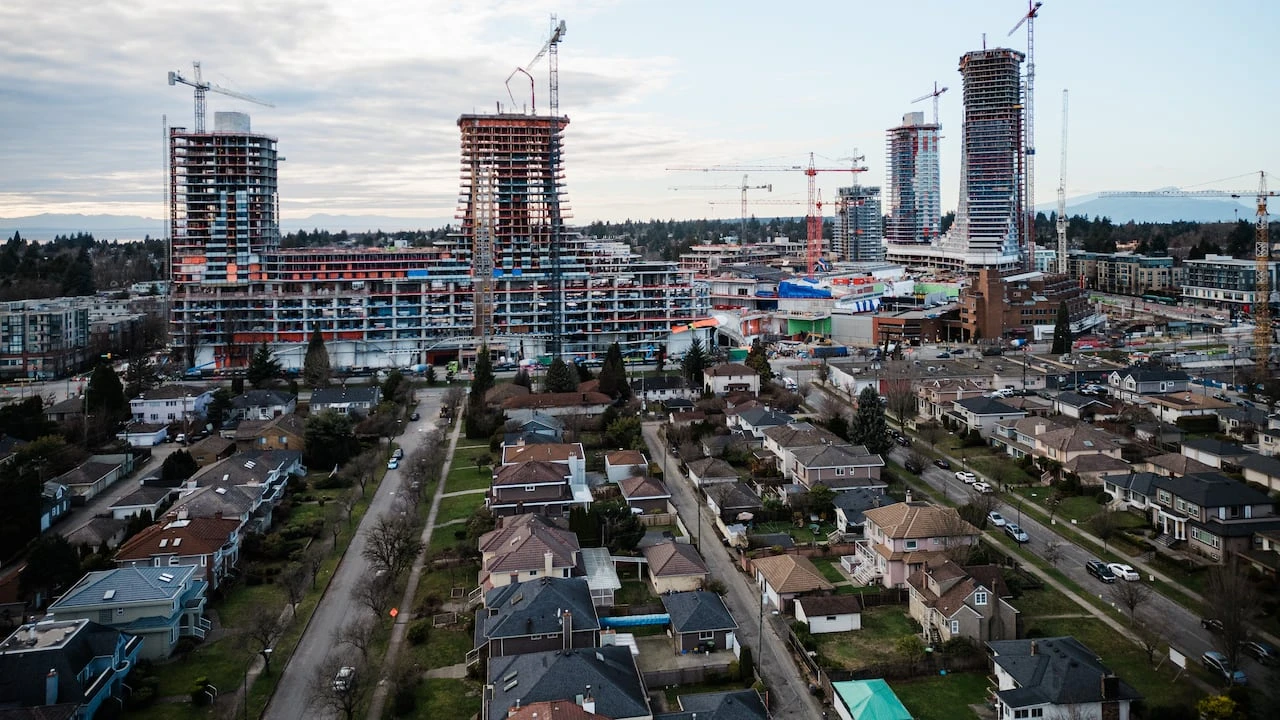 Vancouver's Oakridge Park shopping mall opens this week. Will its bet on luxury work?