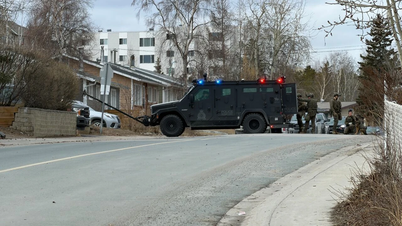 7 arrested, released after police operation on 57th street