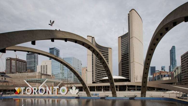 U.S. firms won $210M in Toronto city contracts in last 2 years. Why a ban on their bids matters