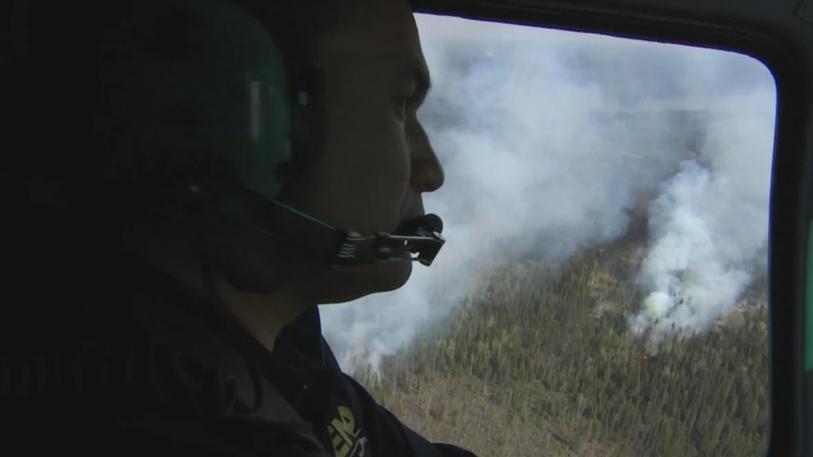Fleeing wildfires, hundreds from Manitoba First Nations settle into Niagara Falls hotels