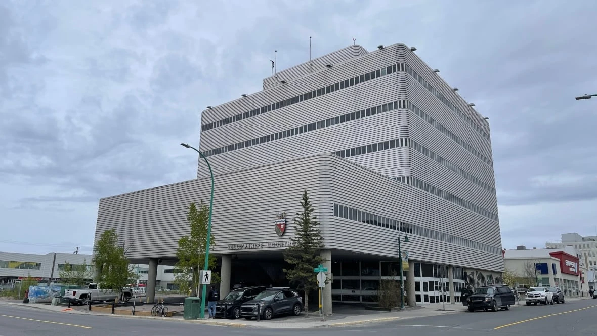 Gwich'in councils in N.W.T. settle dispute over contested board meeting