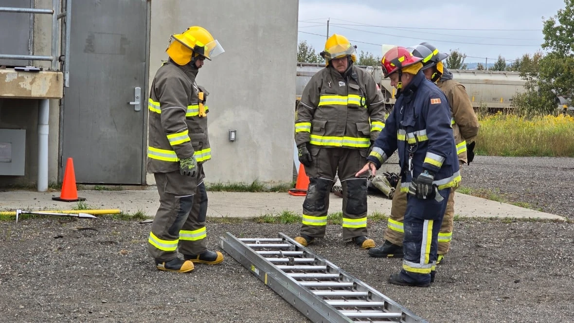 Northwestern Ontario firefighters gather in Thunder Bay for critical firefighter training