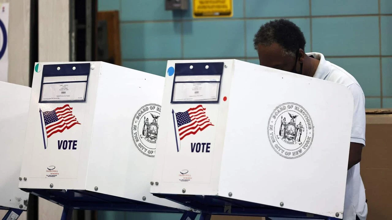 New Yorkers prepare to pick next mayor