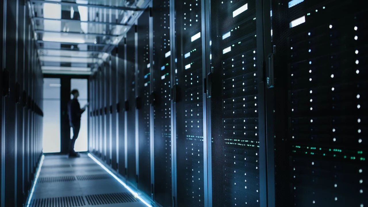 Could Hamilton, other cities recycle heat produced by data centres? This McMaster prof says yes