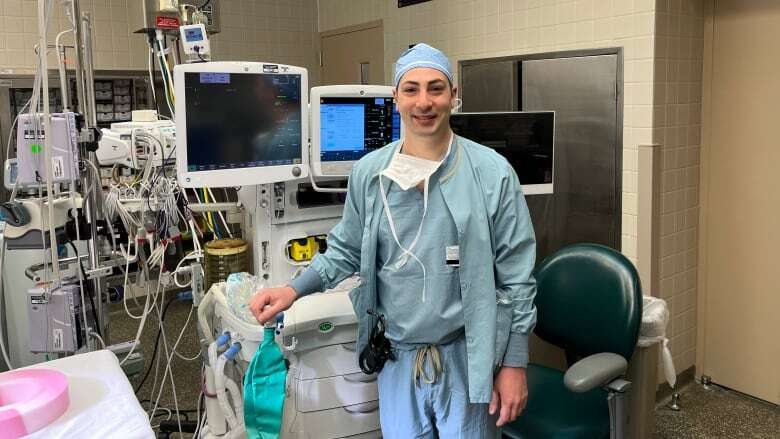 Windsor nurse anesthetist working cross-border, anesthesiologist shortage a 'crisis.' Should Canada use nurse anesthetists?