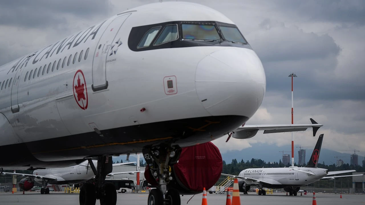 Would more airline competition fix flying in Canada?